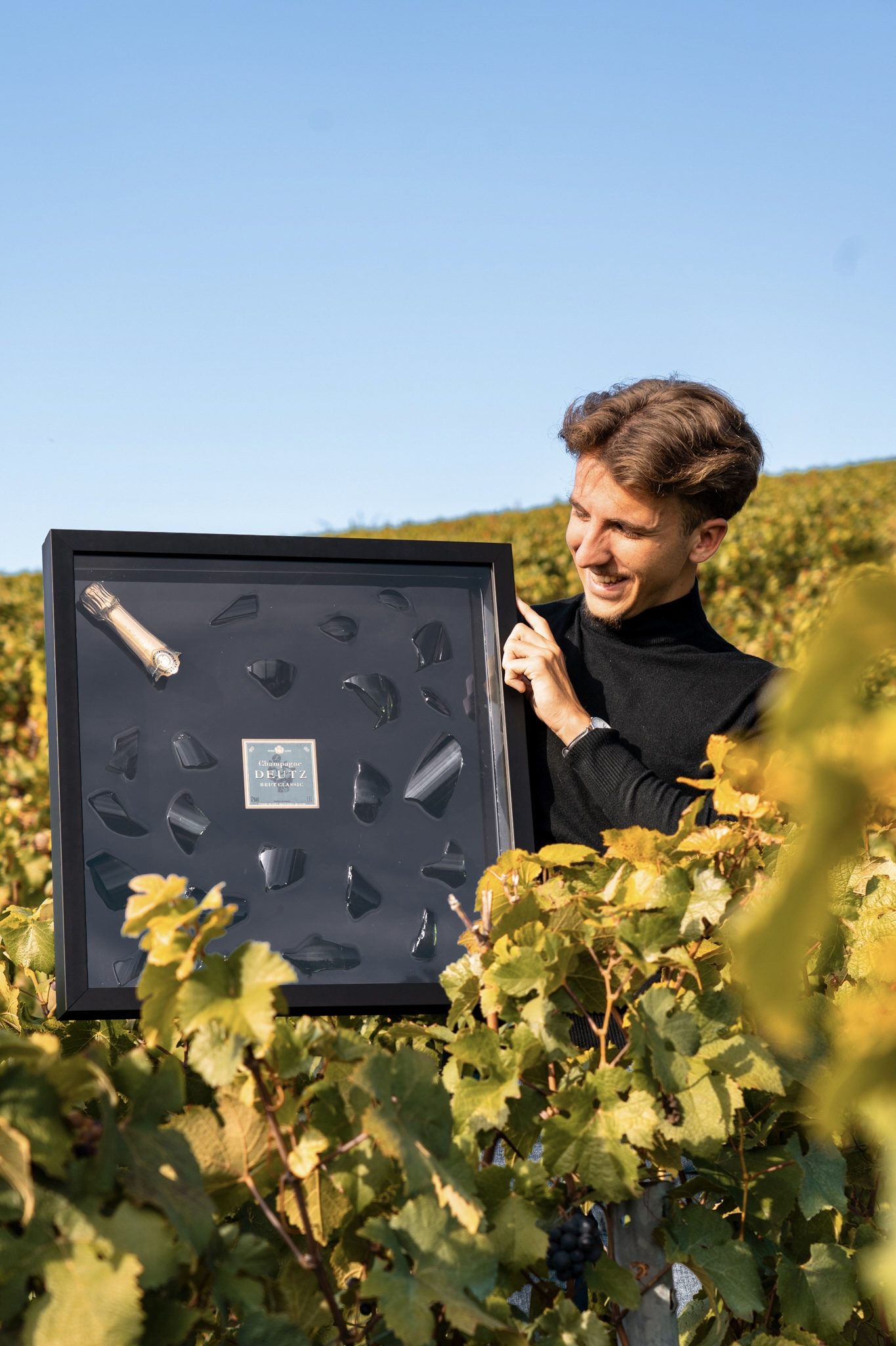 Hugo Gonera, fondateur d'Éclats de Champagne, dans les vignes